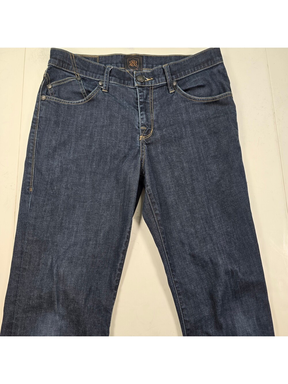 Rock & Republic Neil Straight Jeans Size 33x32 (Measures 34x32)